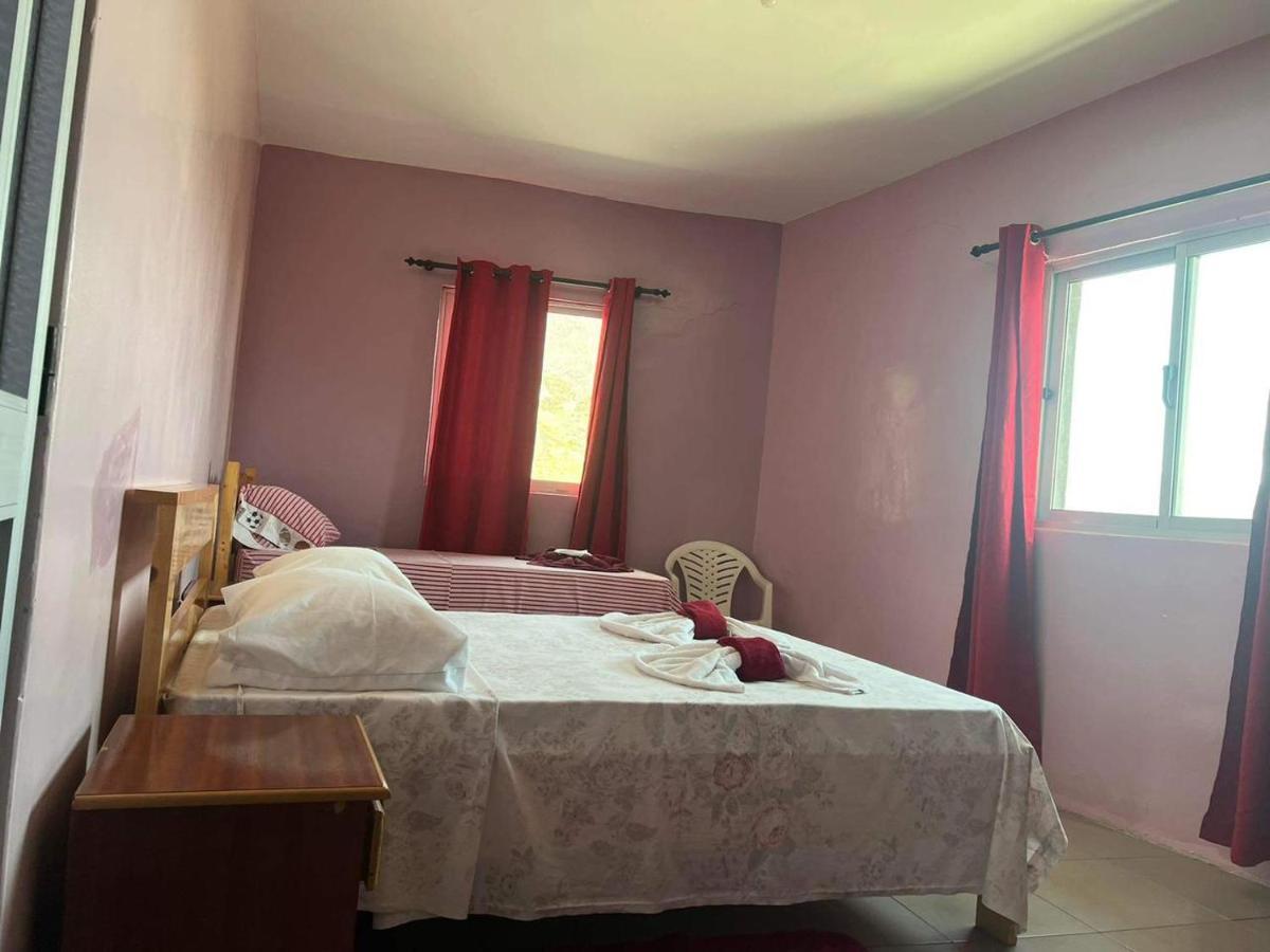 Bed and Breakfast Casa Ze & Sonia Portela Екстер'єр фото