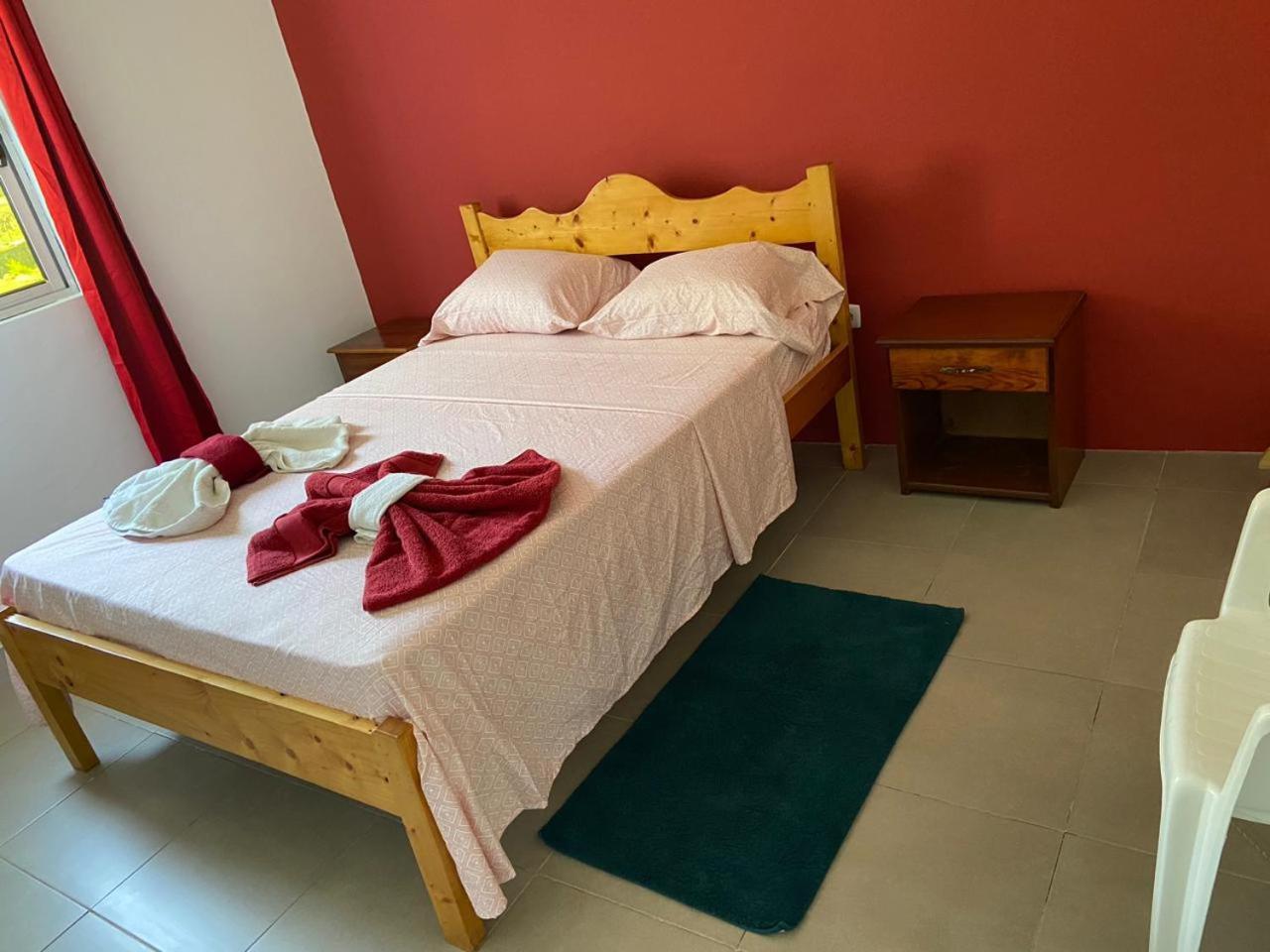Bed and Breakfast Casa Ze & Sonia Portela Екстер'єр фото
